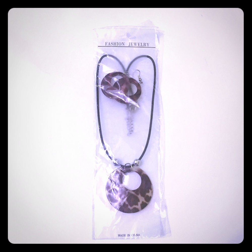 Necklace w/ Matching Earrings